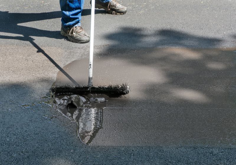 Expert Asphalt Sealing Crew