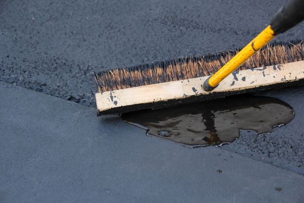 Driveway Asphalt Sealing in Conway