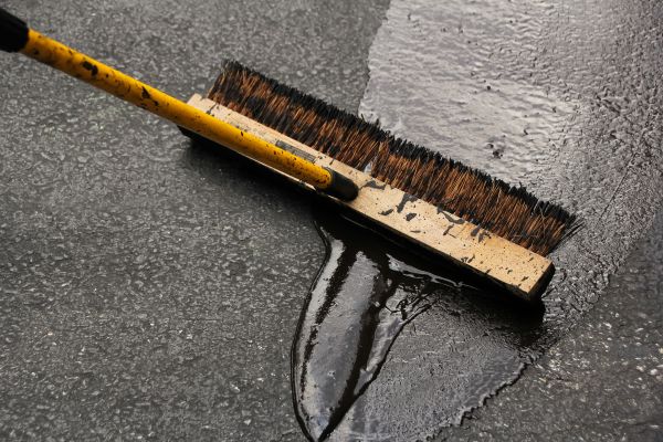 Asphalt Driveway Sealing in Conway